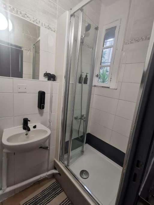 Logement Cosy Pour 4, Wifi, Centre Ville Montpellier Buitenkant foto